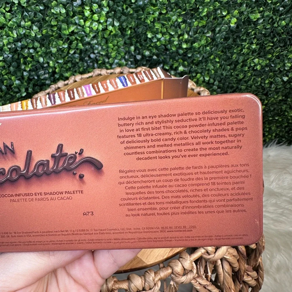 New in‎ box Too Faced better than chocolate eyeshadow pallet